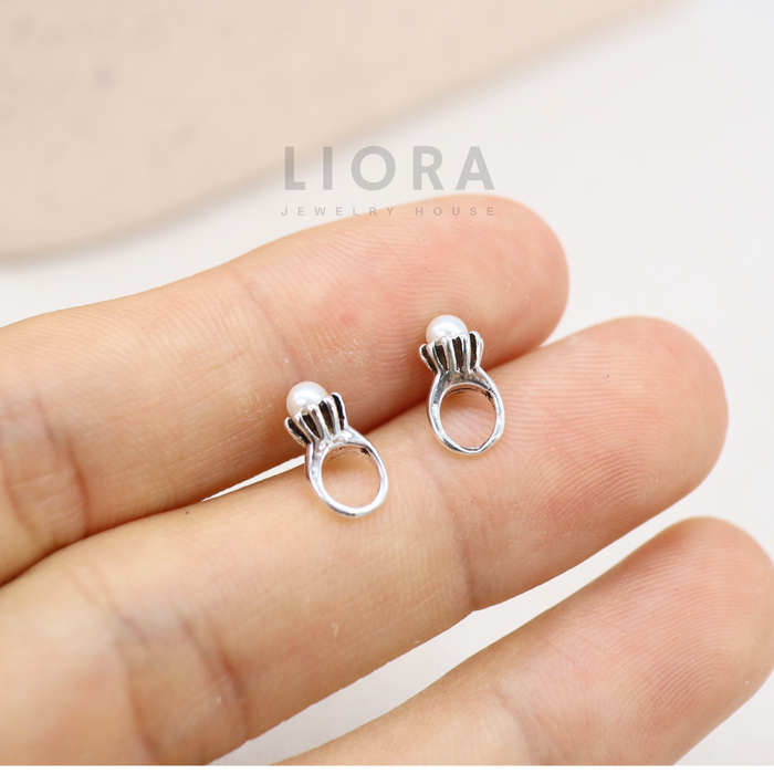 Ring Stud Earrings