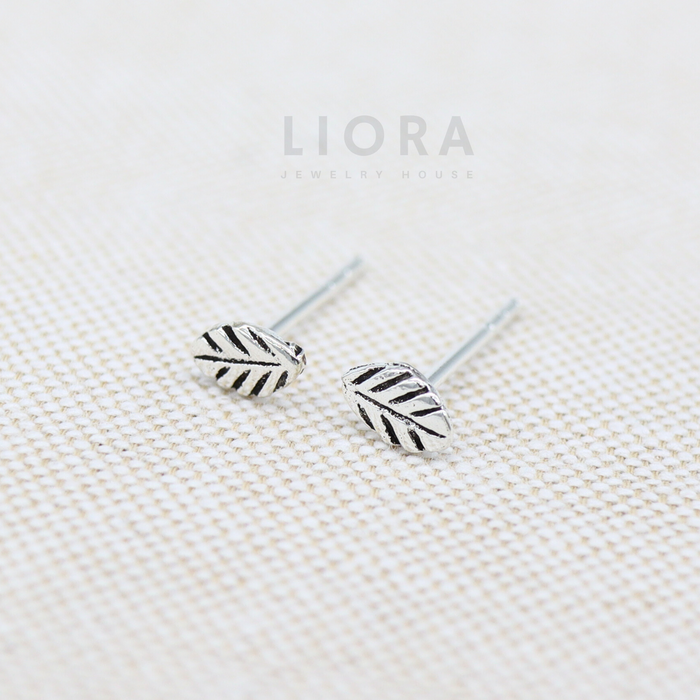 Leaf Stud Earrings