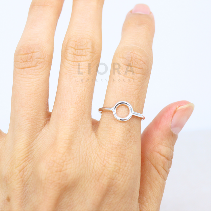 Top Circle Ring