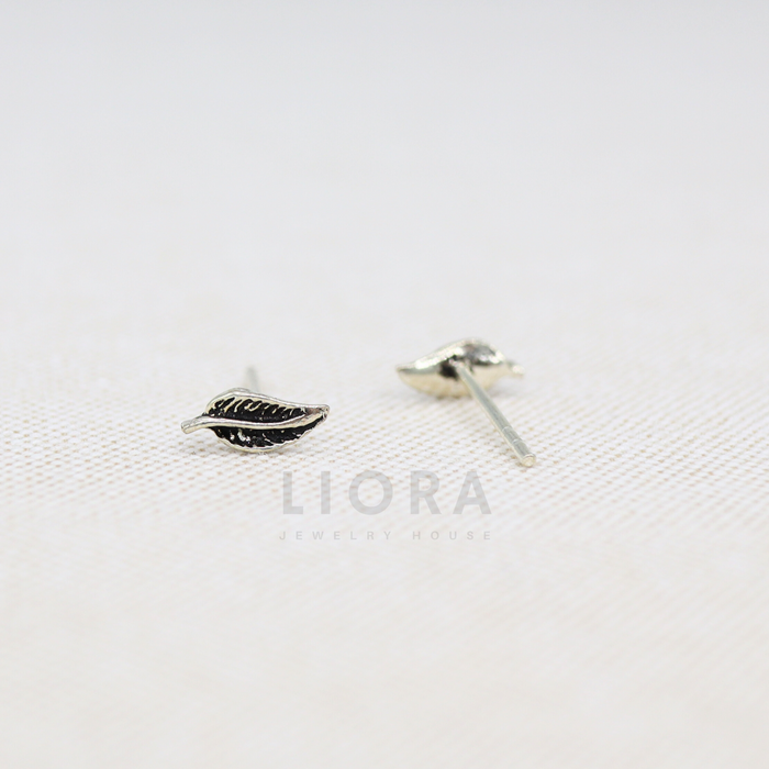 Leaf Stud Earrings