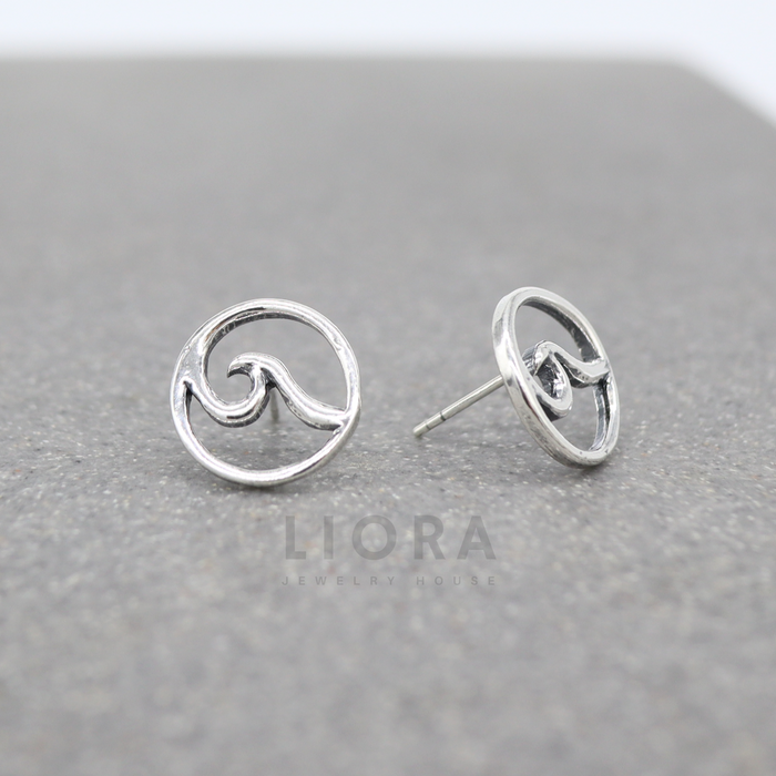 Circle Wave Stud Earrings