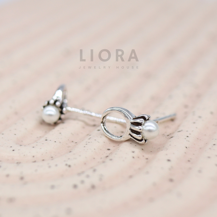 Ring Stud Earrings